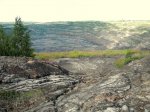 вид на северную стенку разреза и сход уступов с южной стороны разреза