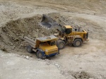 БЕЛАЗ-7540 и Volvo L350F